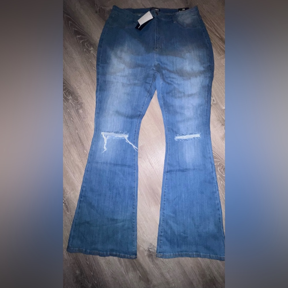 Fashion Nova Women’s  jeans flare fashion  size 20 NEW